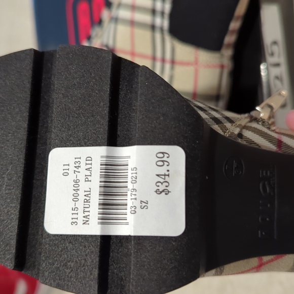 Plaid ankle boots NIB size 7 - Picture 3 of 3